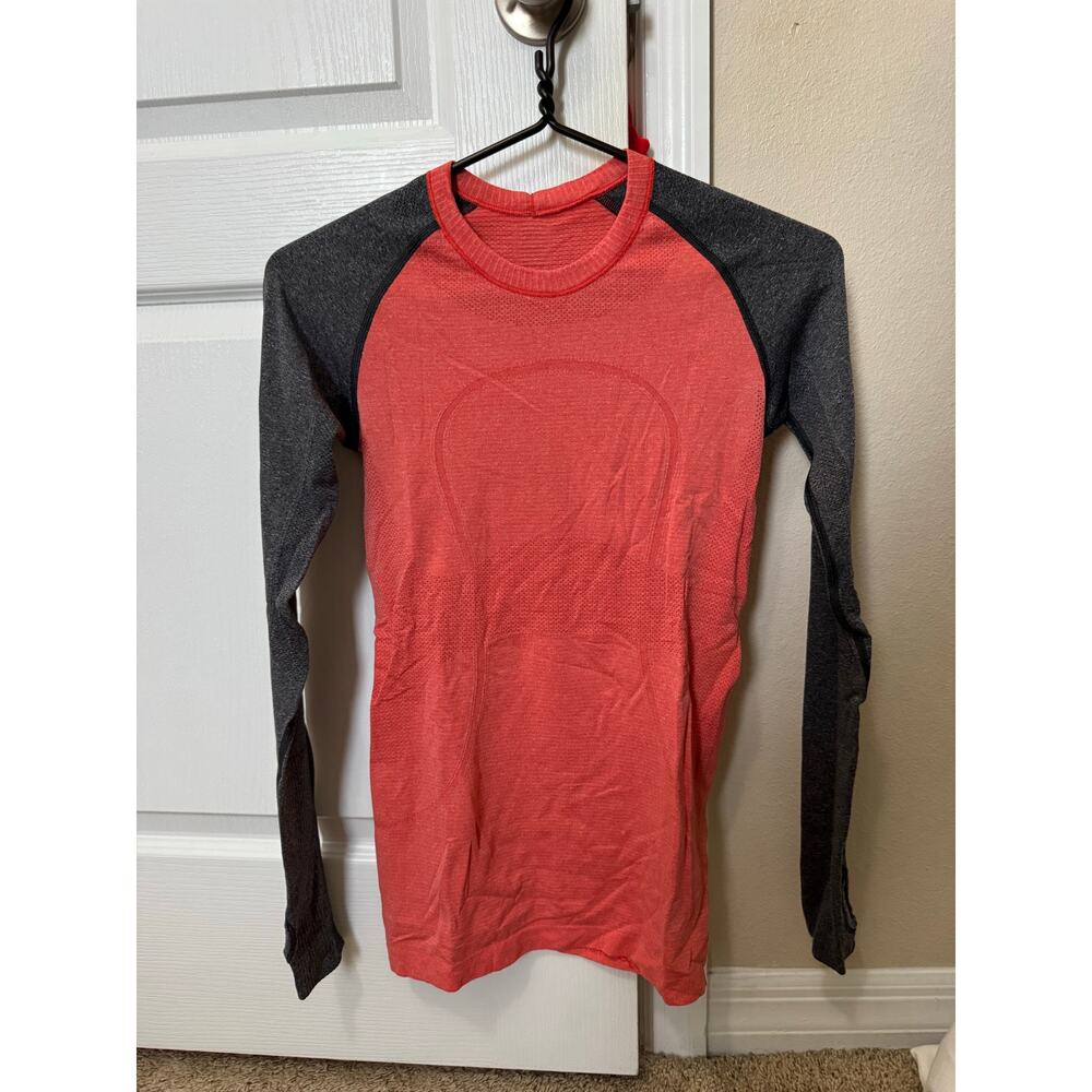 Lululemon Coral & Charcoal Long Sleeve Seamless Tech Top